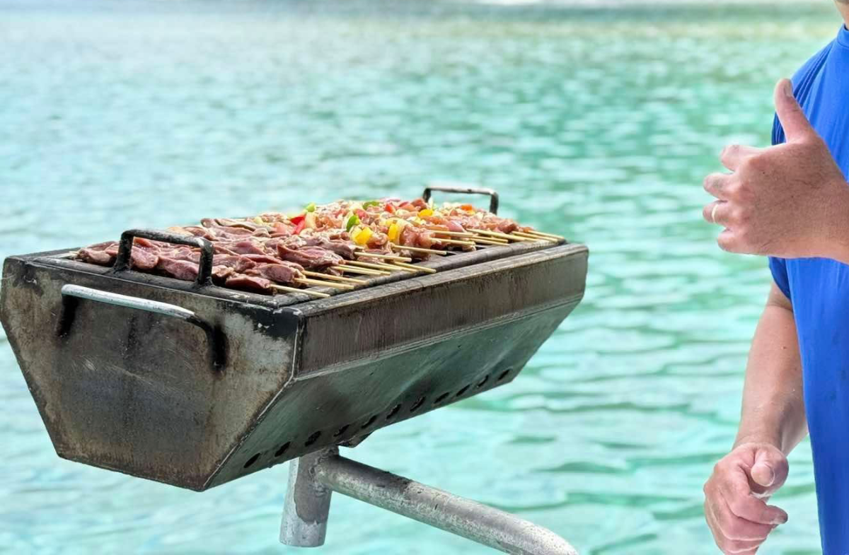 AVENTURE PRIVEE MIX SNORKELING + FISHING + BBQ 6H     4