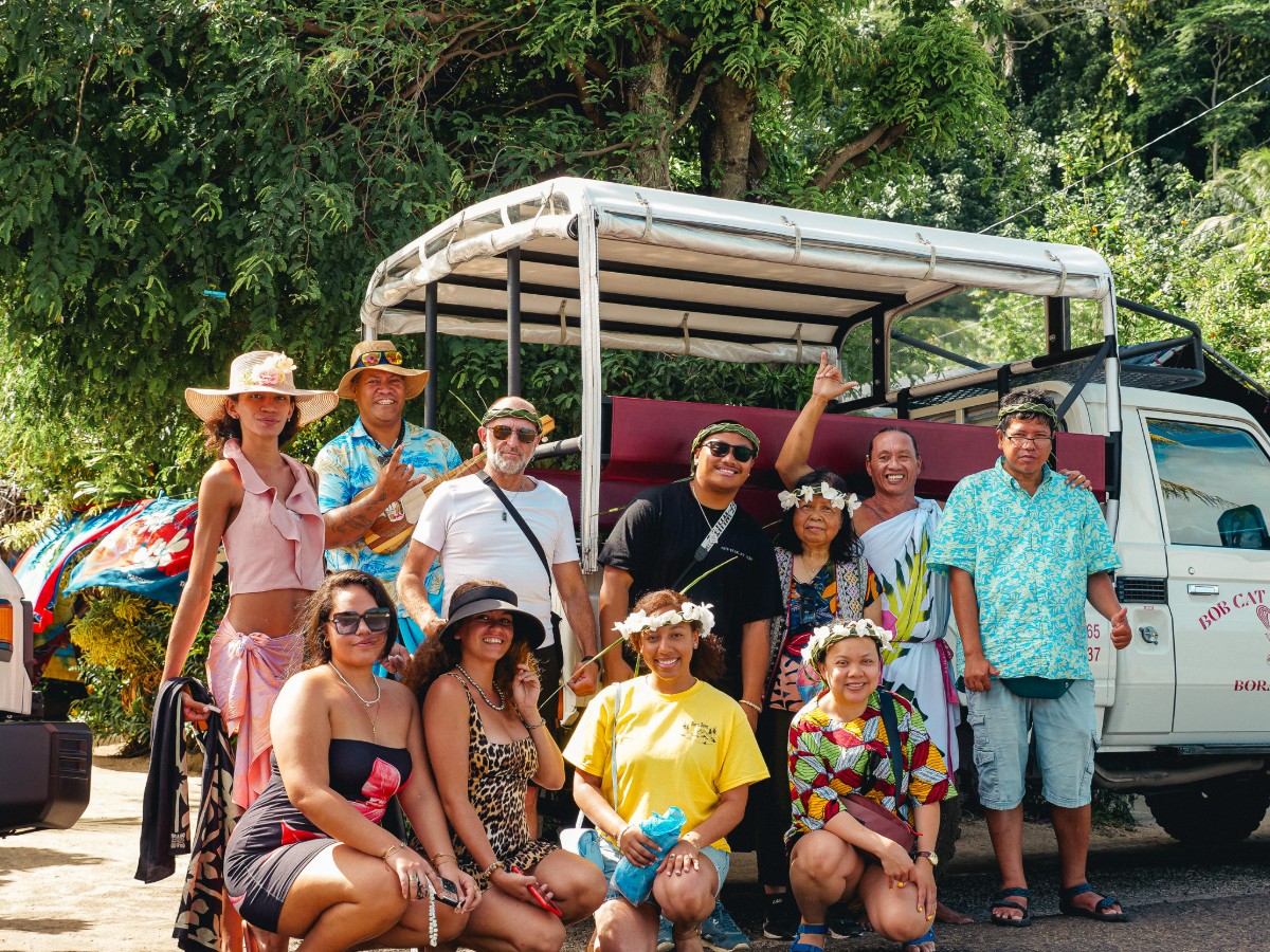 BOB CAT 4X4 TOUR BORA BORA - Paradise Explorer 4x4 – Fire Dance and Authentic Encounters